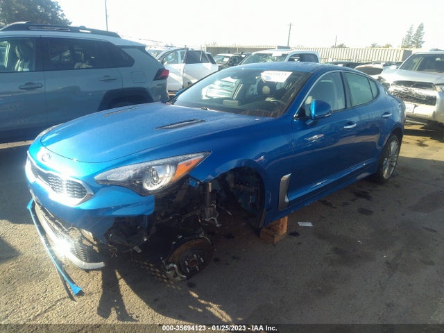 KIA Stinger Base 2018 KNAE15LA1J6034108 Image 2