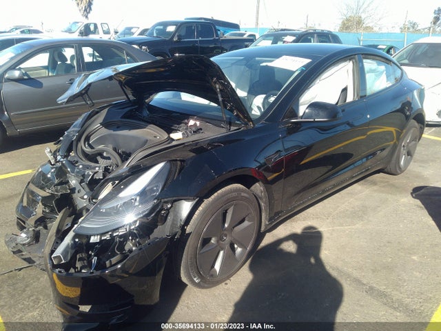 Tesla MODEL 3 2023 5YJ3E1EBXPF393502 Image 2