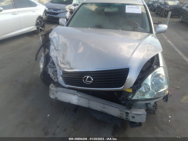 Lexus LS 430 2002 JTHBN30F420067699 Image 7
