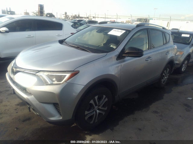 2018 TOYOTA RAV4 LE VIN: JTMZFREV2JJ205720