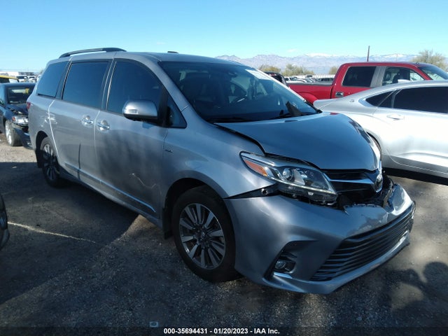 2018 Toyota Sienna, VIN: 5TDDZ3DC5JS208399