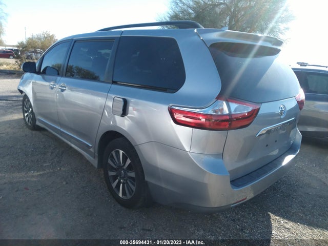 2018 Toyota Sienna, VIN: 5TDDZ3DC5JS208399