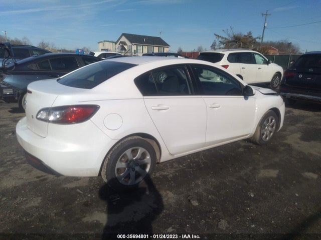 2011 MAZDA MAZDA3 I SPORT VIN: JM1BL1UG4B1448140