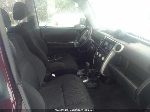2005 SCION XB VIN: JTLKT324454024713