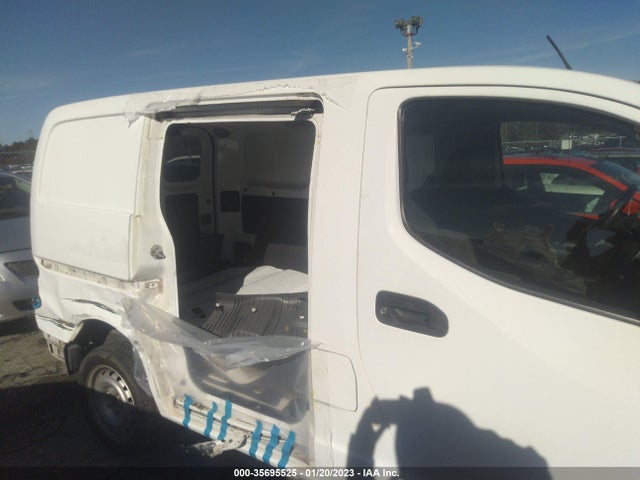 2017 Nissan NV 200, VIN: 3N6CM0KN9HK694795