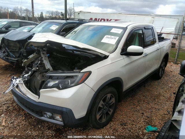 2017 HONDA RIDGELINE RTL-E VIN: 5FPYK3F72HB035596