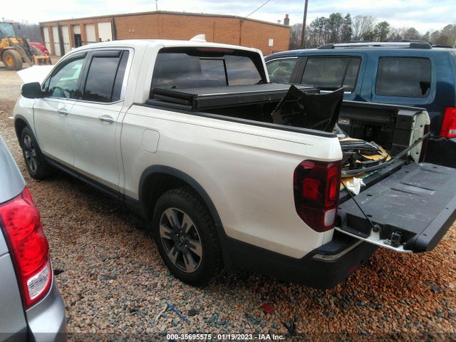 2017 HONDA RIDGELINE RTL-E VIN: 5FPYK3F72HB035596