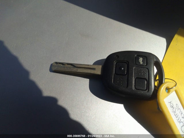 2T2HA31U75C082370 Lexus RX 330