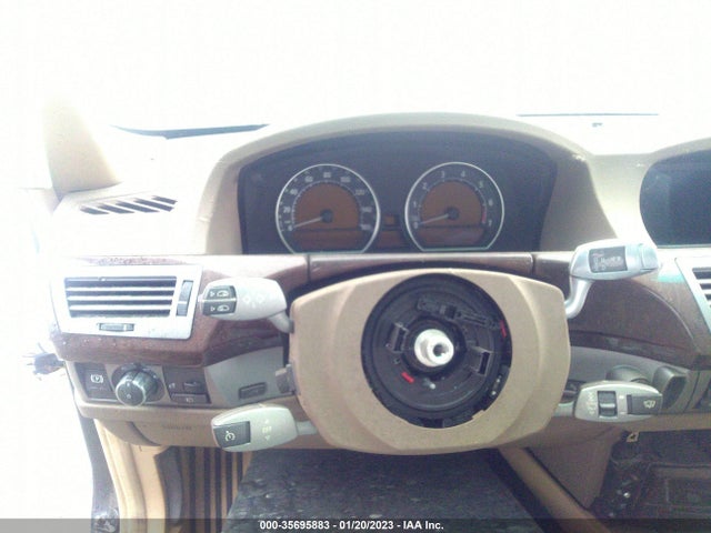 BMW 7 Series 750i 2007 WBAHL83557DT07583 Image 8