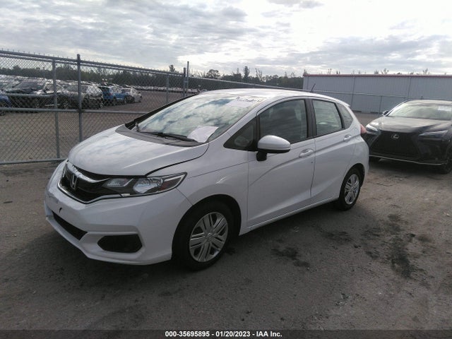 Honda FIT LX 2019 3HGGK5H45KM745762 Image 2