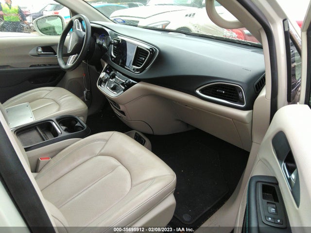 2020 Chrysler Pacifica Hybrid, VIN: 2C4RC1L79LR282470
