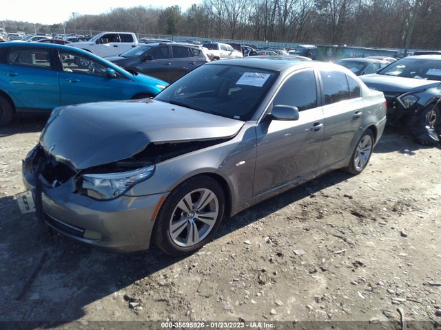 BMW 5 Series 528i 2010 WBANU5C53AC126297 Image 2