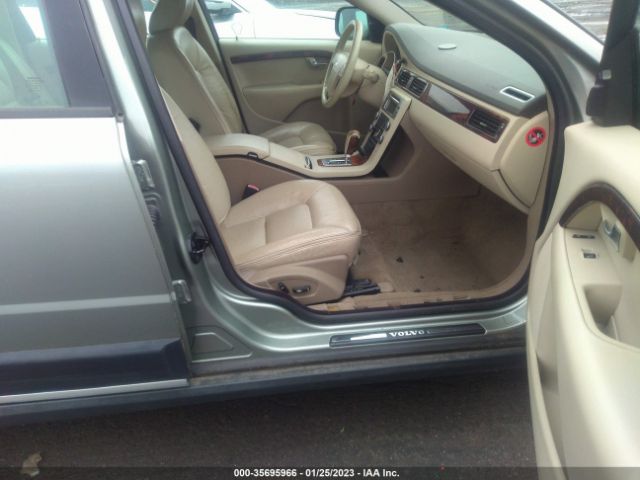 YV4BZ982181004781 Volvo XC70