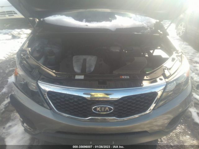5XYKTDA26DG400135 KIA SORENTO LX