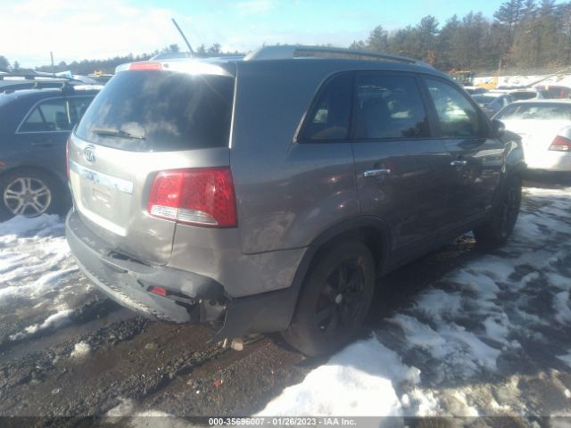 5XYKTDA26DG400135 KIA SORENTO LX