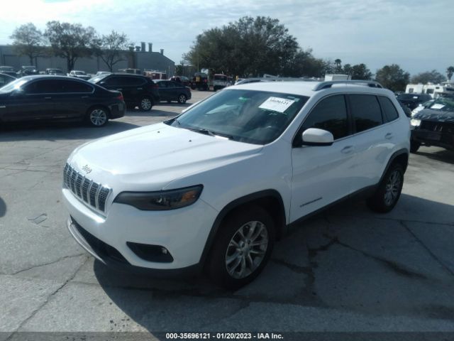 1C4PJLCB4KD370132 Jeep Cherokee Latitude