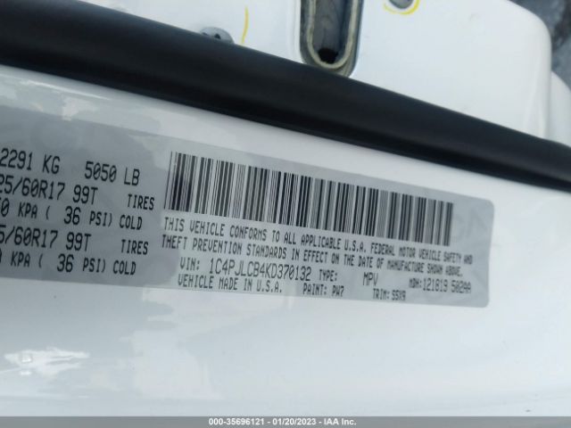 1C4PJLCB4KD370132 Jeep Cherokee Latitude