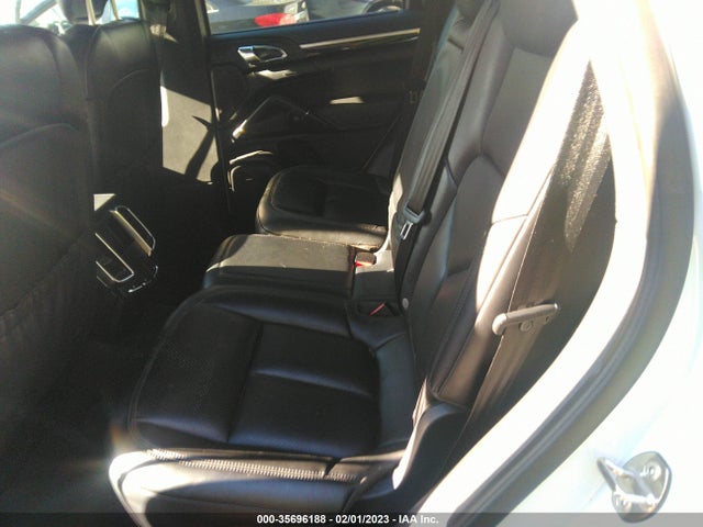 2018 Porsche Cayenne, VIN: WP1AE2A29JLA72119