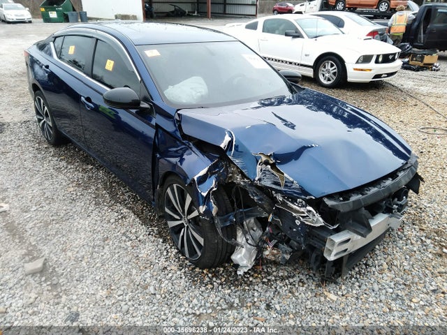 2019 1N4BL4CV7KC117208 main image