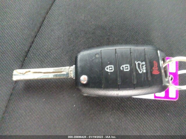 KNDJP3A57E7014875 KIA SOUL +