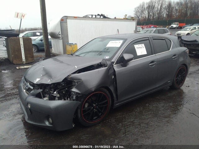 JTHKD5BH0C2048053 Lexus CT 200H