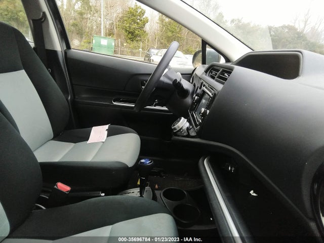 Toyota PRIUS C 2015 JTDKDTB36F1581271 Image 6