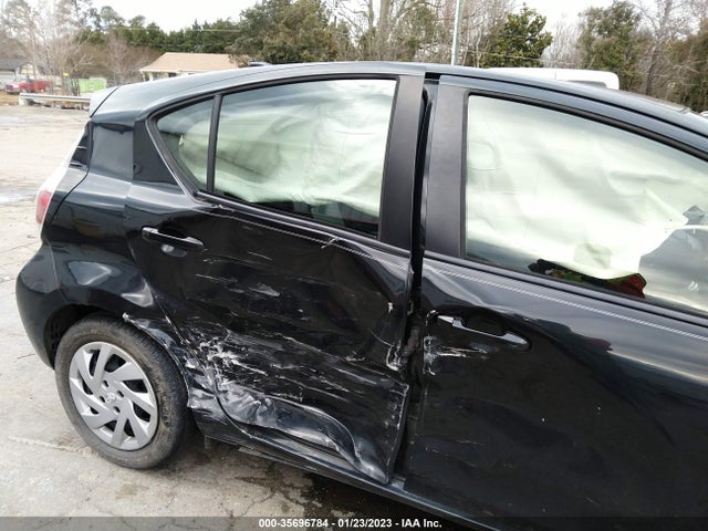 Toyota PRIUS C 2015 JTDKDTB36F1581271 Image 7