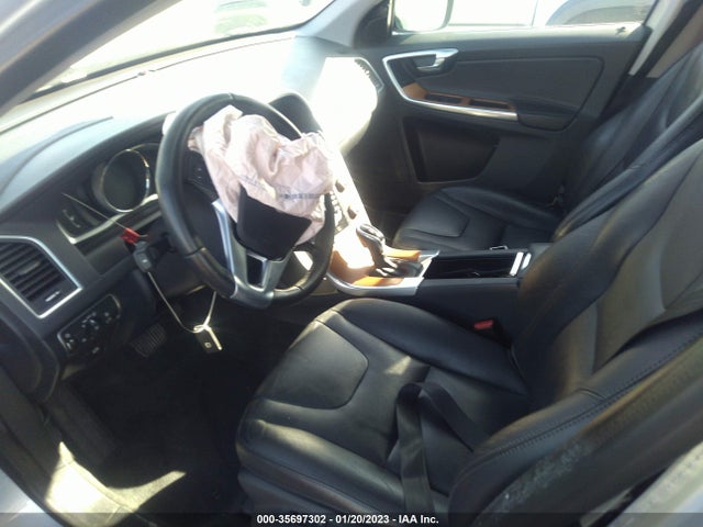 2017 Volvo XC60, VIN: YV440MDU1H2176414