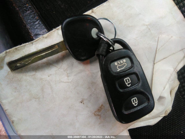 2013 HYUNDAI ELANTRA GT VIN: KMHD35LE3DU090882