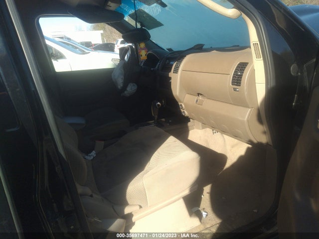 2007 NISSAN FRONTIER LE VIN: 1N6AD07U77C423231