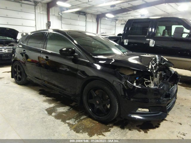 2017 Ford Focus, VIN: 1FADP3L94HL245022