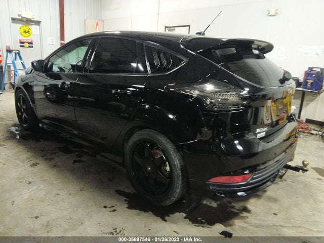 2017 Ford Focus, VIN: 1FADP3L94HL245022