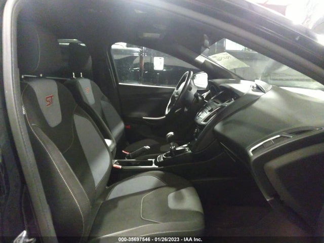 2017 Ford Focus, VIN: 1FADP3L94HL245022