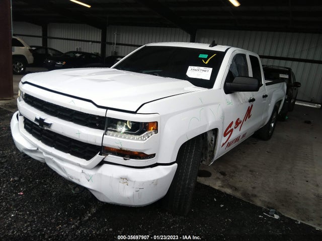 Chevrolet Silverado 1500 Custom 2017 1GCVKPEC2HZ355609 Image 2