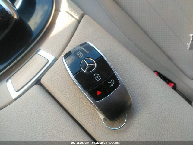 2017 MERCEDES-BENZ E-CLASS E 300 VIN: WDDZF4KB2HA231957
