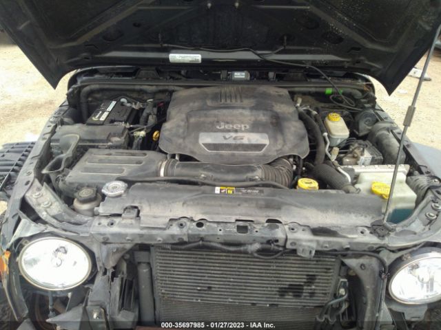 1C4BJWDG5HL503601 Jeep Wrangler Unlimited Sport