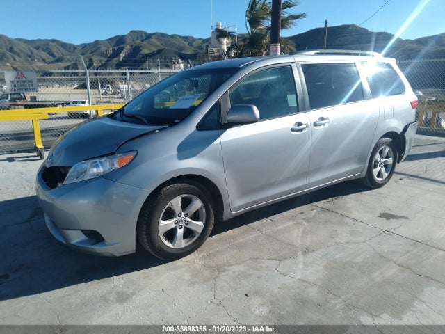 2016 Toyota Sienna, VIN: 5TDKK3DC7GS748583