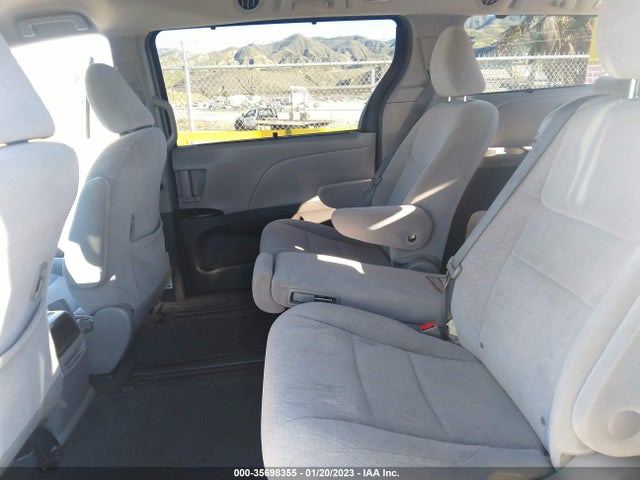 2016 Toyota Sienna, VIN: 5TDKK3DC7GS748583