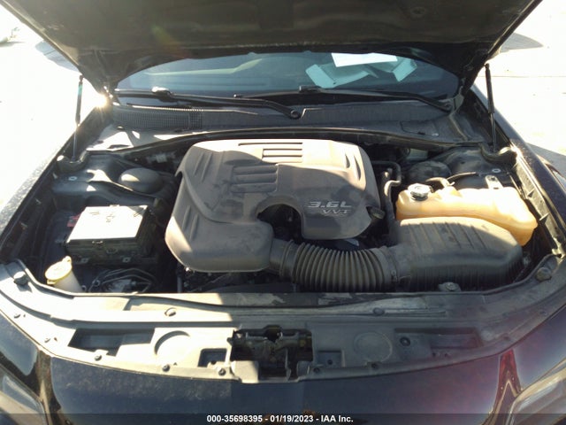 Chrysler 300 300s 2018 2C3CCABG6JH141127 Image 10