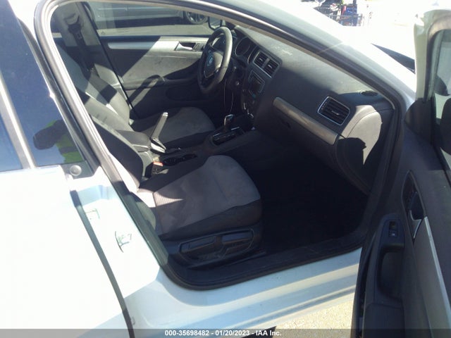 2017 Volkswagen Jetta, VIN: 3VW2B7AJ6HM318584