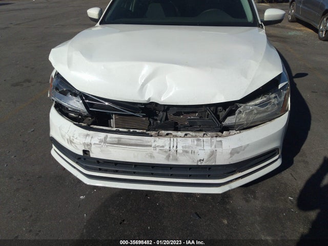 2017 Volkswagen Jetta, VIN: 3VW2B7AJ6HM318584