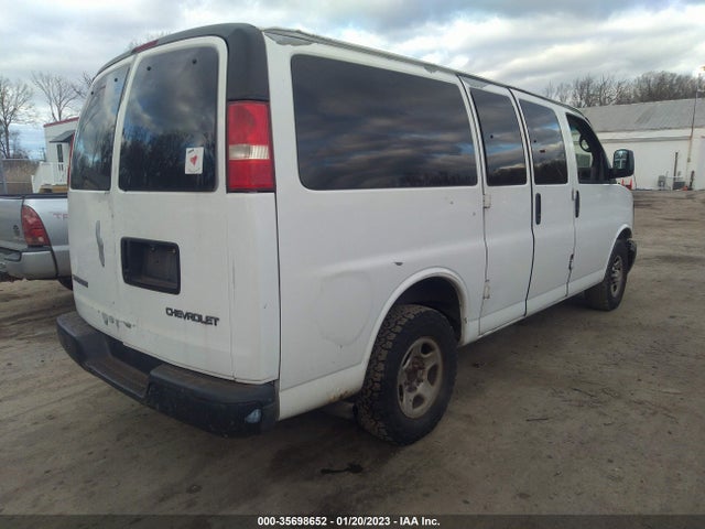 2005 CHEVROLET EXPRESS CARGO VAN VIN: 1GCFG15T251187838