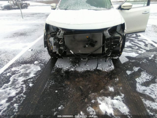 5N1AT2MV2JC822663 Nissan Rogue Sl