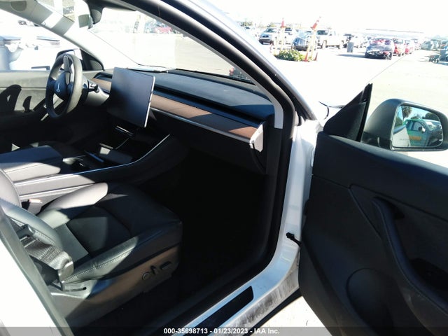 Tesla Model Y Long Range 2021 5YJYGDEE6MF096640 Image 7