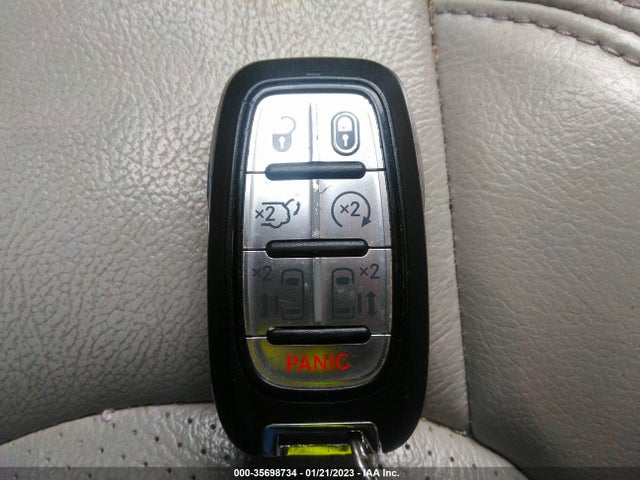 Chrysler Pacifica 2018 2C4RC1BG1JR317436 Image 11
