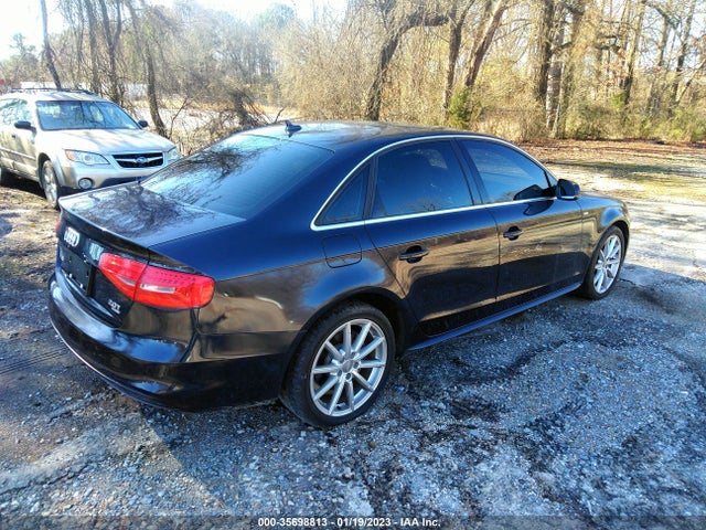 2015 Audi A4, VIN: WAUFFAFLXFN018935