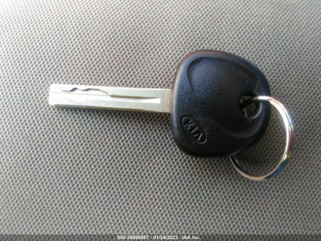 KNADM4A39H6026415 KIA RIO LX
