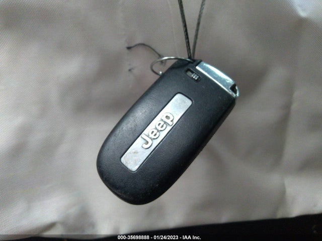 Jeep Grand Cherokee 2014 1C4RJFBG1EC567597 Image 3