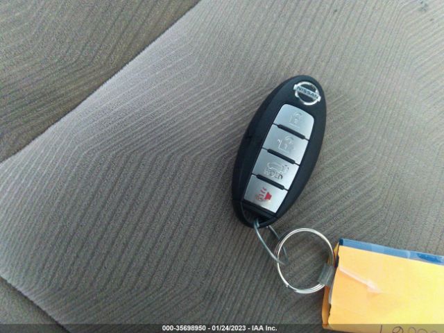 JN8AT2MT4GW030867 Nissan ROGUE SV