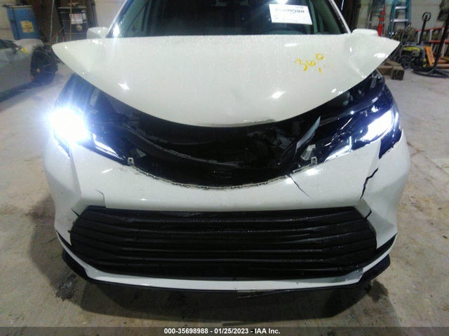 2022 Toyota Sienna, VIN: 5TDKSKFCXNS049436